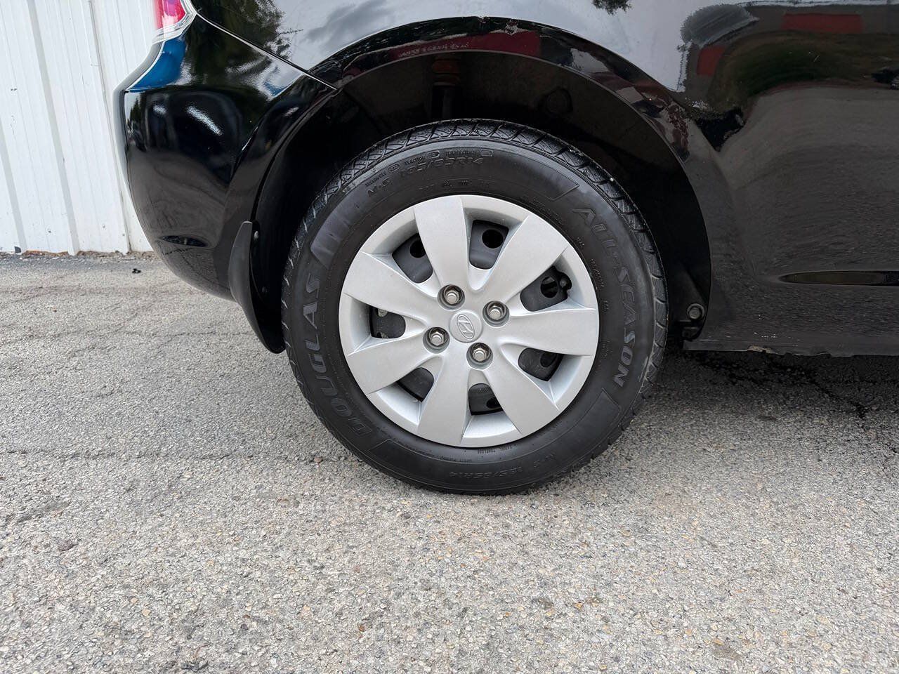 Used 2009 Hyundai Accent GS w/ Popular Equipment Pkg 2 FWD image 12