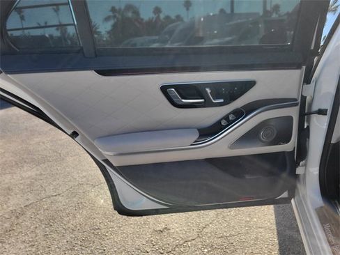 Used 2021 Mercedes-Benz S 580 4MATIC Sedan image 14