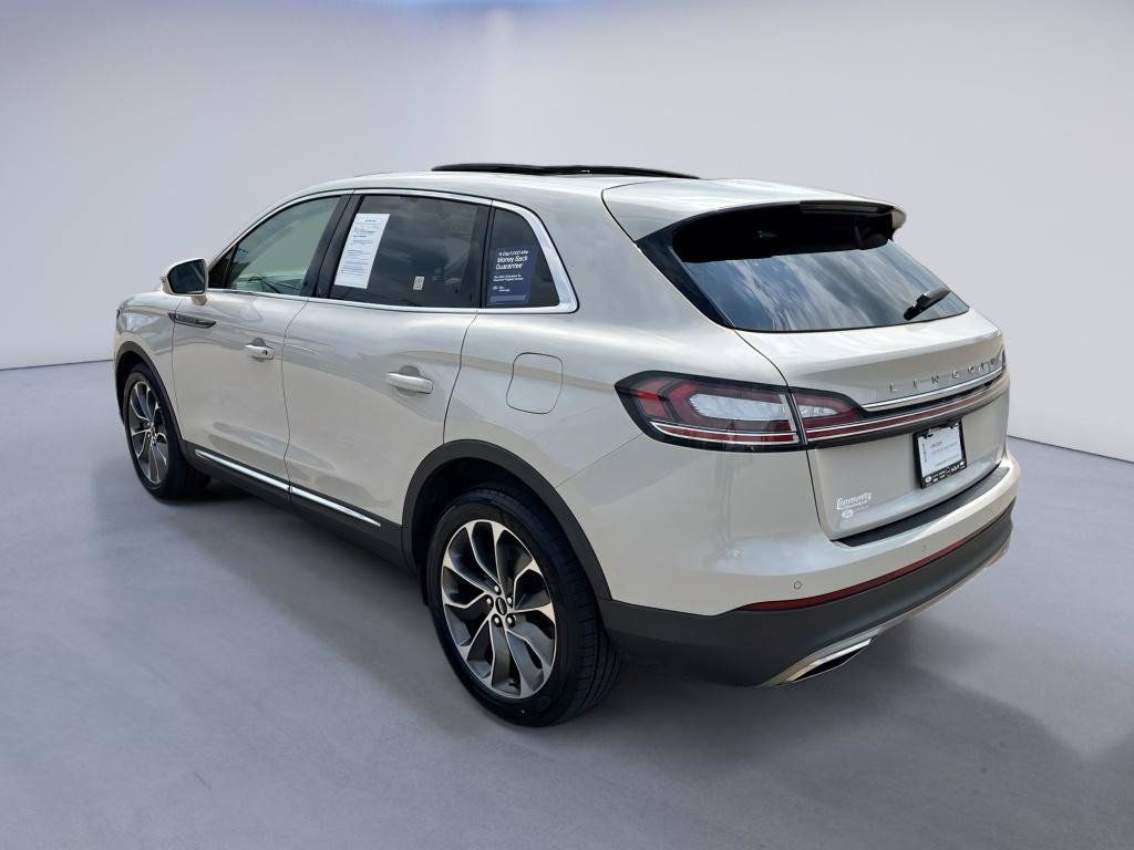 Certified 2023 Lincoln Nautilus Reserve AWD/4WD image 5