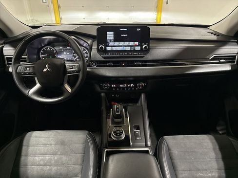 Used 2024 Mitsubishi Outlander SE AWD/4WD image 10