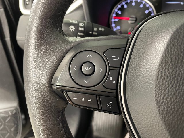 Used 2022 Toyota RAV4 XLE Premium AWD/4WD image 12