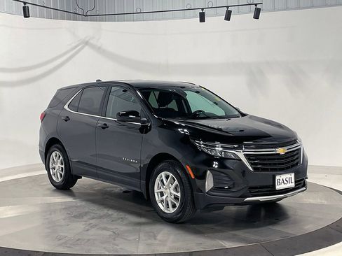 Used 2024 Chevrolet Equinox LT FWD image 40