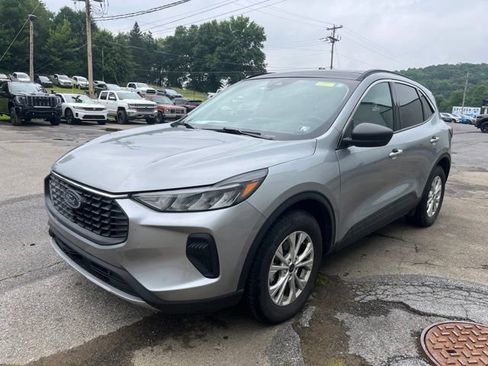 Used 2024 Ford Escape Active w/ Tech Pack #1 AWD/4WD image 10