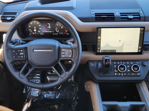 Certified 2025 Land Rover Defender 130 V8 AWD/4WD image 23