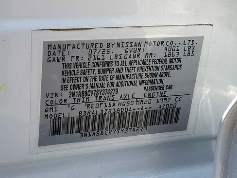Used 2025 Nissan Sentra SV FWD image 26