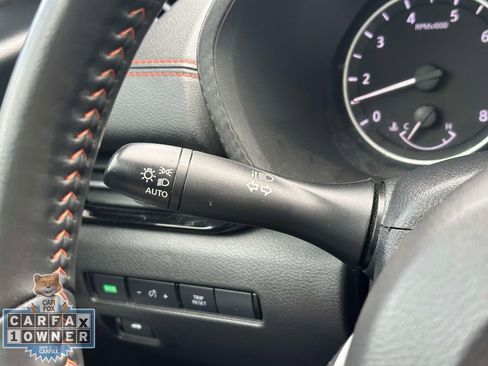Used 2024 Nissan Sentra SR w/ SR Premium Package FWD image 28