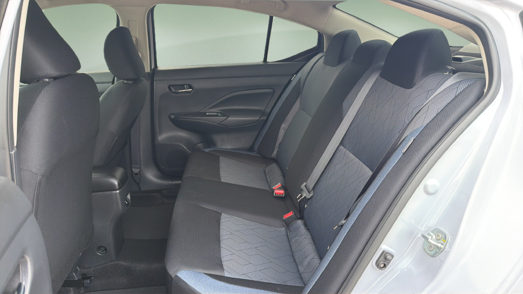 Used 2025 Nissan Versa SV w/ Trunk Package FWD image 11