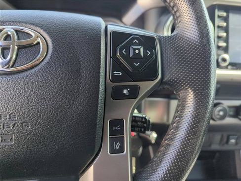 Used 2022 Toyota Tacoma SR5 AWD/4WD image 17