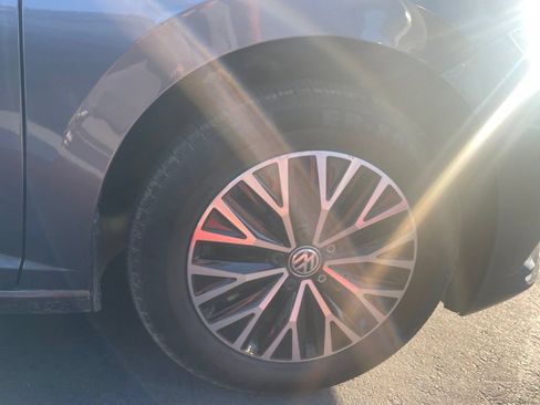 Used 2019 Volkswagen Jetta SE FWD image 10