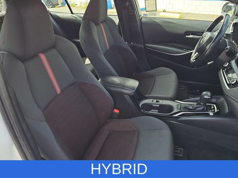 Used 2024 Toyota Corolla SE w/ SE Package FWD image 10