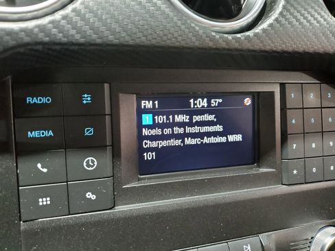 Used 2019 Ford Mustang Coupe image 23