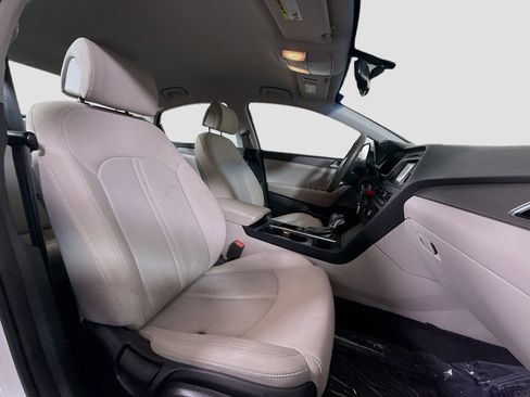 Used 2016 Hyundai Sonata SE image 26