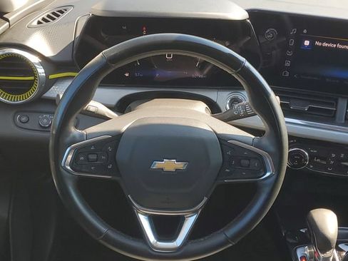 Certified 2024 Chevrolet Trax LT w/ Driver Confidence Package FWD image 12