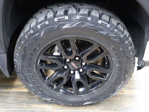 Used 2023 GMC Sierra 1500 Elevation image 36