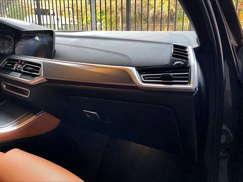 Used 2023 BMW X5 sDrive40i w/ Premium Package image 18