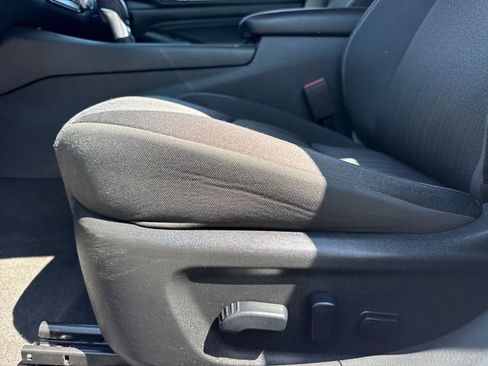 Used 2022 Nissan Altima 2.5 SV w/ SV Premium Package image 14