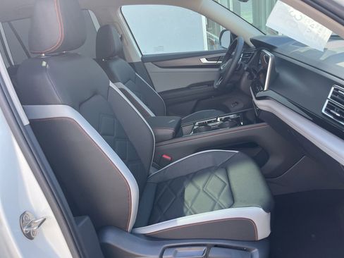 New 2026 Volkswagen Atlas Peak Edition AWD/4WD image 33