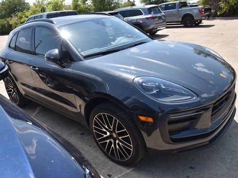 Used 2026 Porsche Macan AWD/4WD image 5