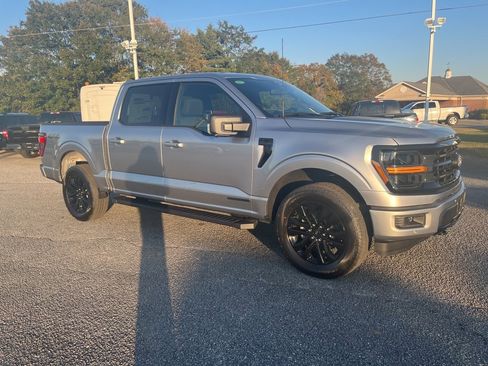 Used 2024 Ford F150 XLT w/ Equipment Group 302A MID image 6