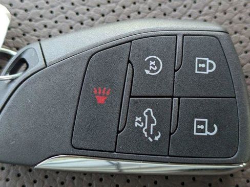 New 2025 GMC Sierra 2500 Denali w/ Denali Reserve Package image 37