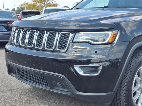 Used 2021 Jeep Grand Cherokee Laredo X image 19