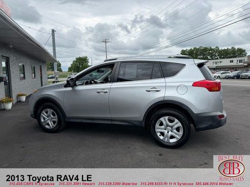 Used 2013 Toyota RAV4 LE FWD image 6