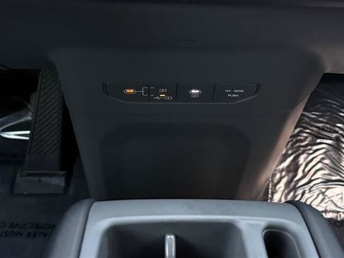 Used 2024 Kia EV9 Light Long Range image 24