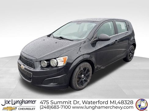 Used 2015 Chevrolet Sonic LT image 7