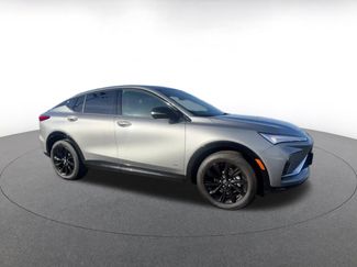 Used 2025 Buick Envista Sport Touring video 2