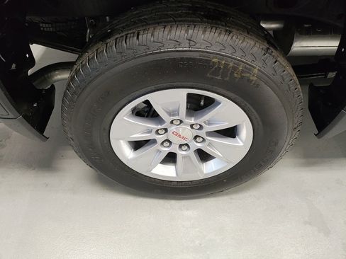 New 2026 GMC Sierra 1500 Pro w/ Pro Value Package image 3