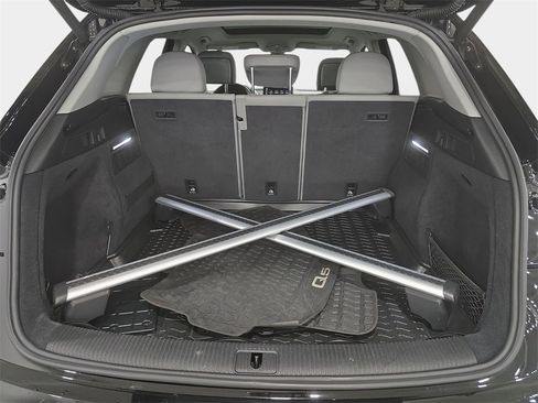 Used 2021 Audi Q5 2.0T Premium image 29