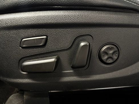 Used 2020 Hyundai Santa Fe Limited AWD/4WD image 25