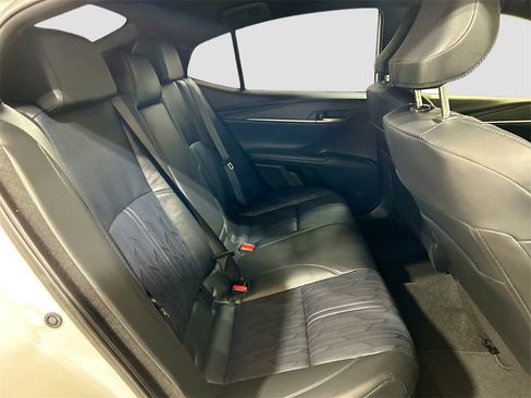 Used 2025 Toyota Camry XSE image 23