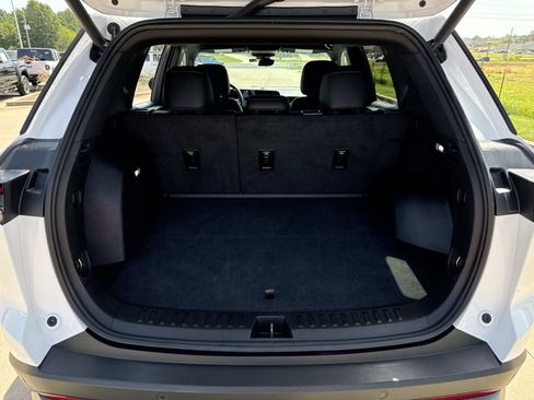 Used 2025 Chevrolet Equinox LT w/ Convenience Package II FWD image 24