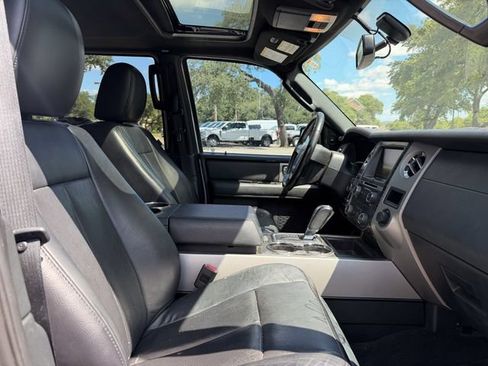 Used 2015 Ford Expedition Limited w/ Equipment Group 301A RWD image 15