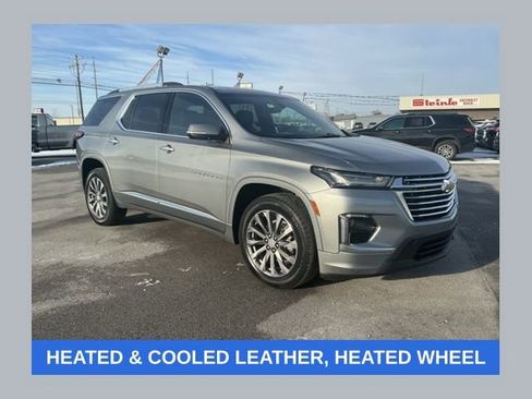 Used 2023 Chevrolet Traverse Premier FWD image 1