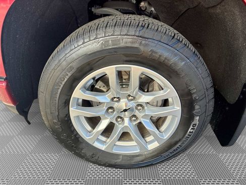 Certified 2020 Chevrolet Silverado 1500 RST image 32