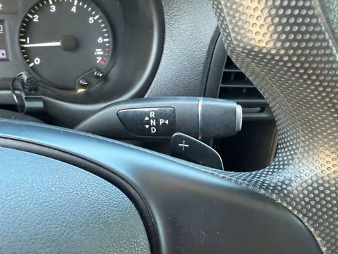Used 2016 Mercedes-Benz Metris Passenger image 27