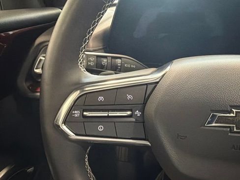 Used 2025 Chevrolet Traverse Z71 w/ LPO, Floor Liner Package AWD/4WD image 34
