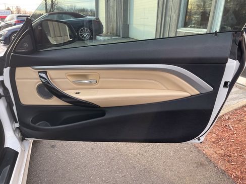 Used 2020 BMW 440i xDrive Convertible w/ M Sport Package image 30