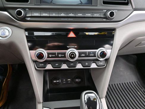 Used 2020 Hyundai Elantra Value Edition FWD image 22