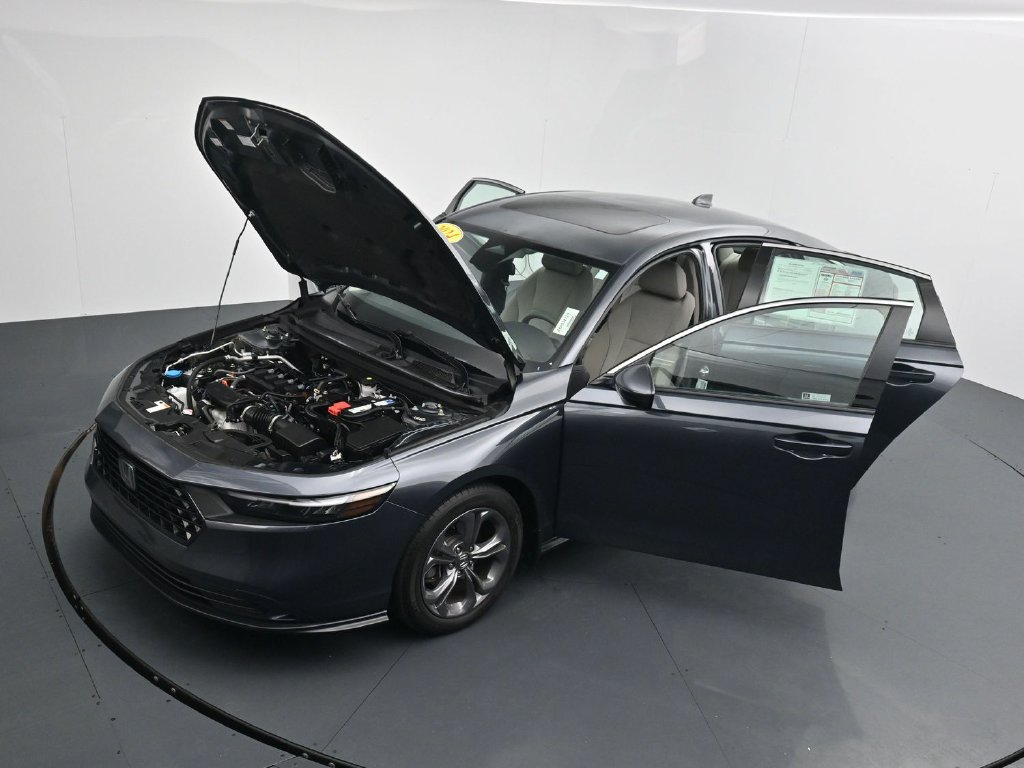 Used 2024 Honda Accord EX image 40