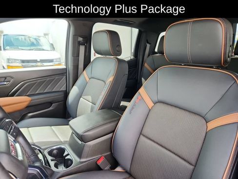Used 2024 GMC Canyon AT4 w/ AT4 Premium Package AWD/4WD image 22