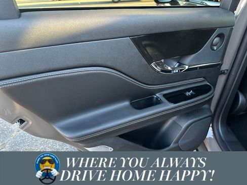 New 2025 Lincoln Corsair Reserve w/ Equipment Group 202A image 24