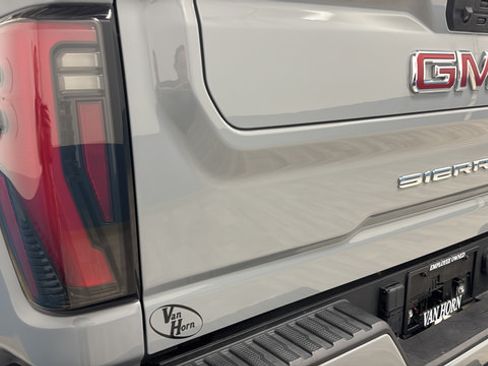 Used 2024 GMC Sierra 3500 AT4 w/ AT4 Premium Plus Package AWD/4WD image 41