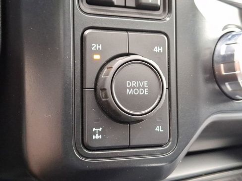 Used 2025 Ford F250 Platinum AWD/4WD image 25