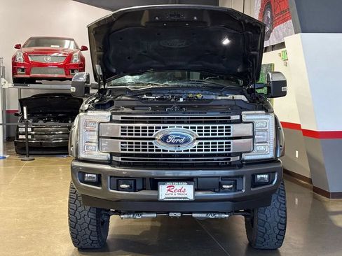 Used 2017 Ford F250 Platinum w/ Platinum Ultimate Package AWD/4WD image 57