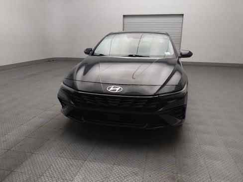 Used 2024 Hyundai Elantra SEL w/ Convenience Package FWD image 15