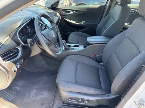 Used 2024 Chevrolet Malibu LT image 27