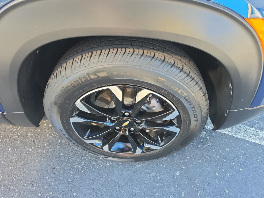 Used 2021 Chevrolet TrailBlazer LT w/ Premium Seating Package FWD image 19